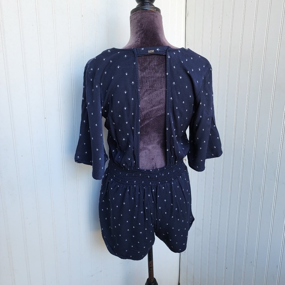 O'NEILL Gabriella Open Back Flutter Sleeve Romper Navy White Geo Print Viscose M - Picture 15 of 16